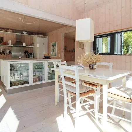 Beautiful In Sams With Kitchen Nordby